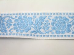 Povijanová stuha s kvetinkami - bielá, modrá - šírka 4,2 cm