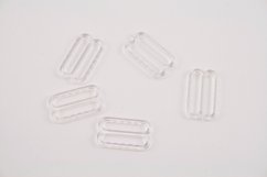 Zkracovač plastový - průhledný - průvlek 1,1 cm