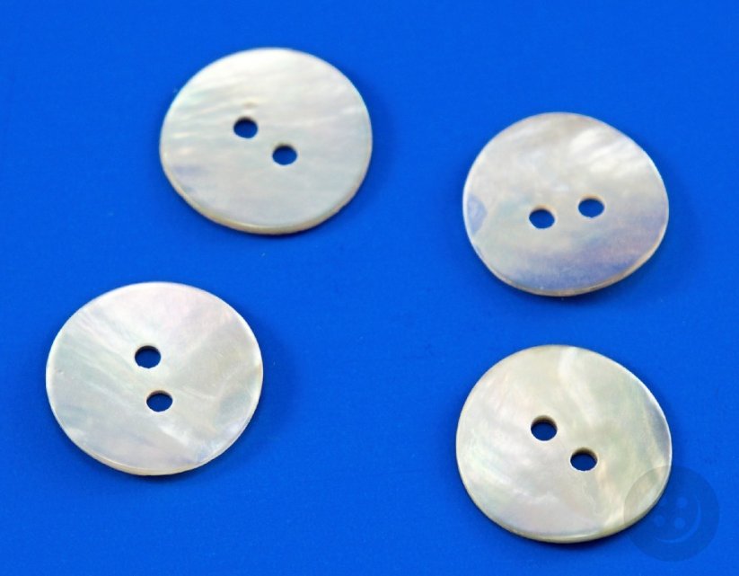 Perleťový knoflík - průměr 1,5 cm