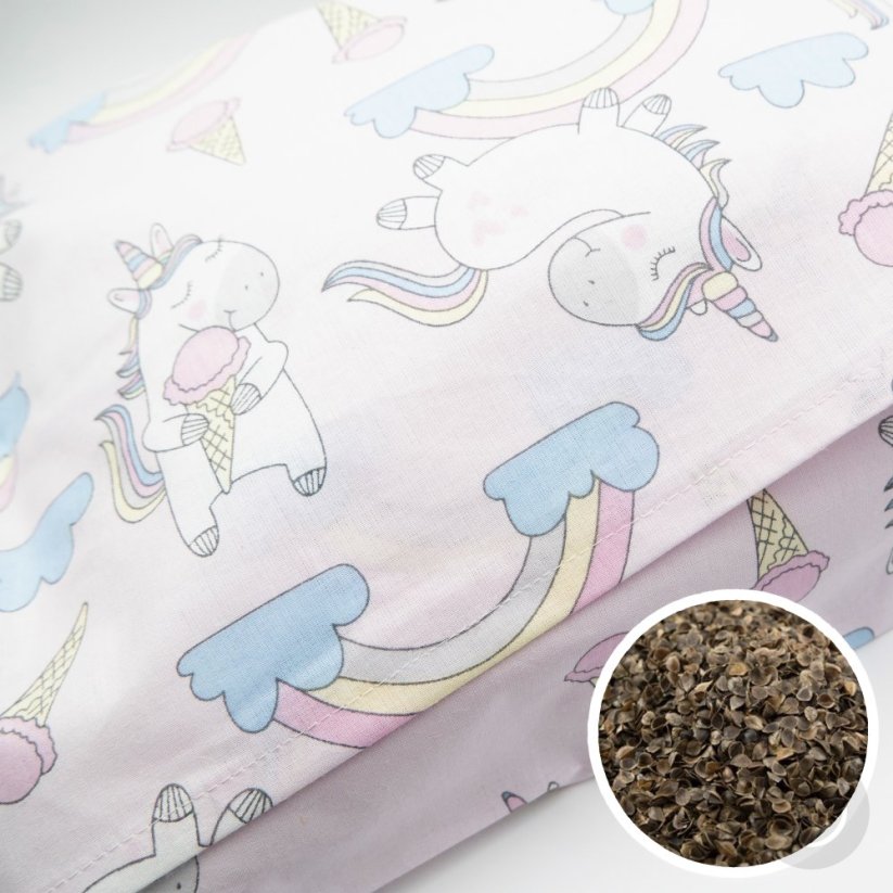 Polštářek plněný BIO pohankovými slupkami - Jednorožci - rozměr 35 cm x 28 cm