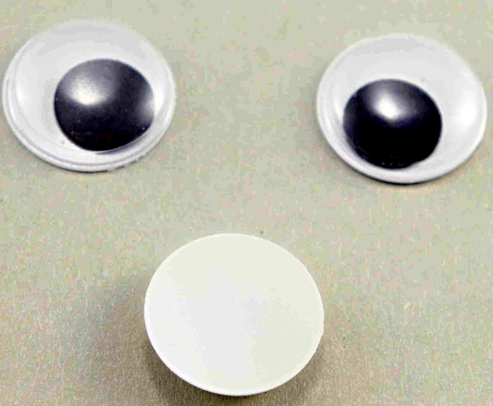 Augen und Nasen für Kinderspielzeug - Gesamtabmessungen - 1,3 cm x 1,5 cm
