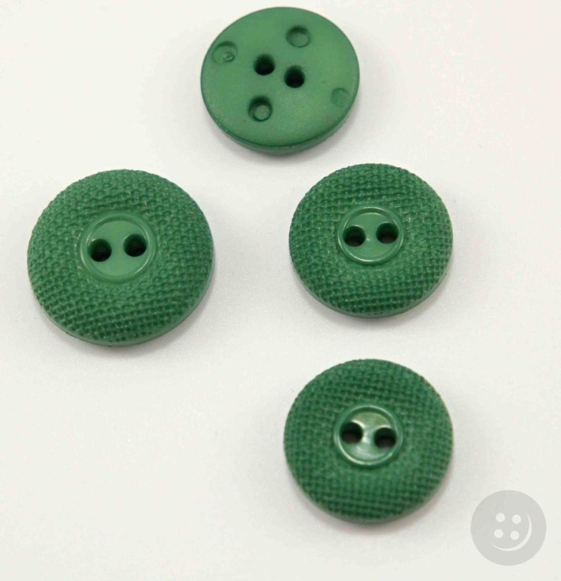 Hole button - grass green - diameter 1,8 cm