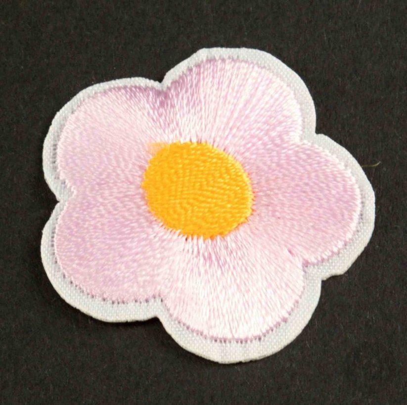 Iron-on patch - Flower - dimensions 3 cm x 3 cm