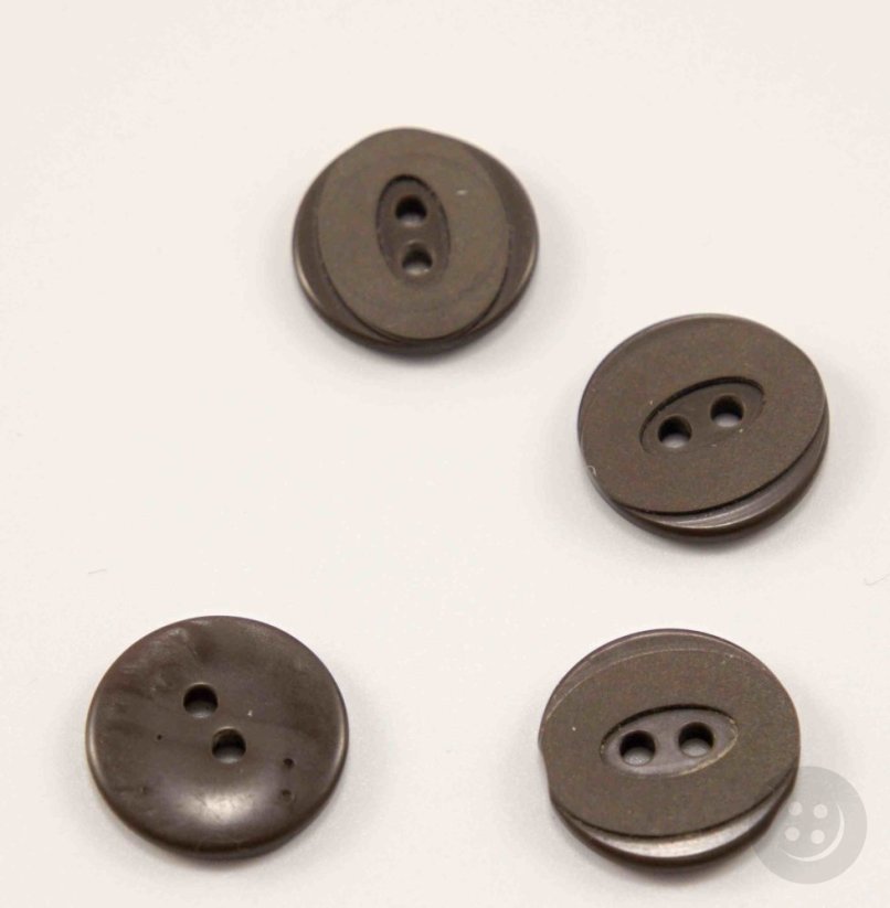 Hole button - brown - diameter 2 cm