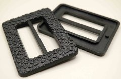 Rechteckige Klebebandklemme aus Kunststoff - schwarz - Loch 5 cm