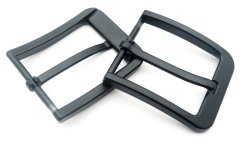 Kovová opasková spona s tŕňom – čierna – priechod 3,9 cm Kovová opasková spona s tŕňom – čierna – priechod 3,9 cm