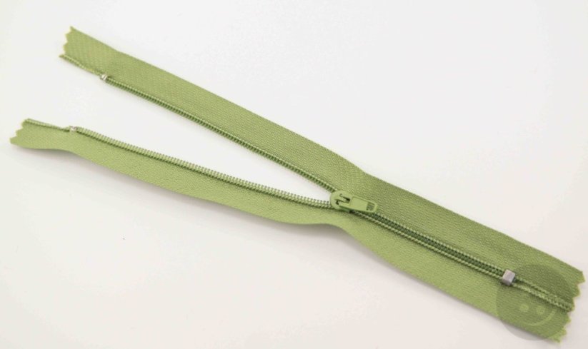 Nedělitelný jemný plastový spirálový zip (velikost číslo 3) různé barvy - délka 12 cm - 60 cm