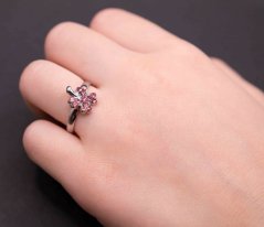 Detský prstienok ružový štvorlístok so stopkou