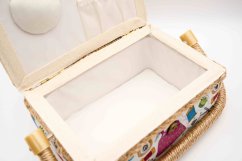 Textilní kazeta na šicí potřeby - krejčovské motivy s šicími potřebami - rozměry 25 cm x 15 cm x 9 cm