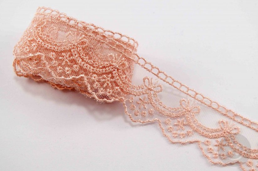 Polyester embroidered lace - powdery - width 4,5 cm