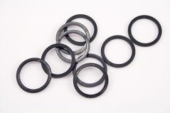 Ring - black - inner diameter 1.6 cm