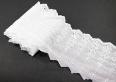 Cotton madeira trim - white - width 8 cm