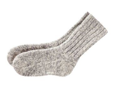 Ako zašiť ponožku – jednoducho a rýchlo doma 🧦🪡