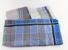 Set of men's handkerchiefs with a colored center made of carded cotton - 6 pcs