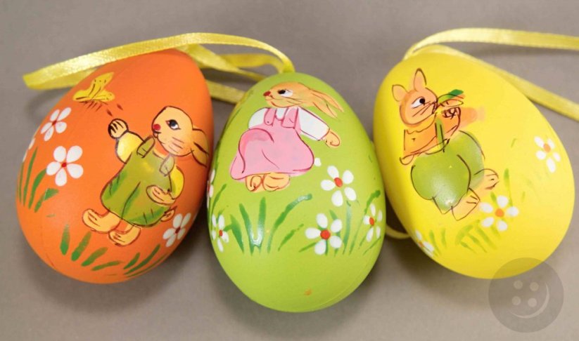 Veľkonočné vajíčka so zajačikmi a mašličkou - oranžová, zelená, žltá