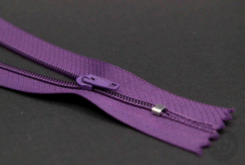 Nedělitelný jemný plastový spirálový zip (velikost číslo 3) různé barvy - délka 12 cm - 60 cm
