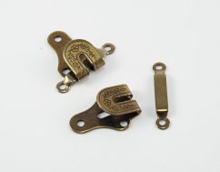 Kalhotový háček - staro mosazná - rozměr 2,5 cm x 1,7 cm