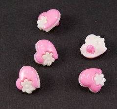Detský gombík - ružové srdiečko s bielou kvietkom - priemer 1,5 cm