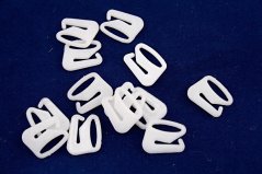 G-shaped buckle - white - pulling hole width 1 cm