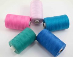 Polyester Garn - Länge 914 m