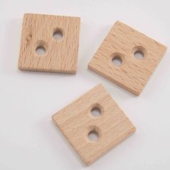 Dírkový dřevěný knoflík - přírodní - rozměr 2,5 cm x 2,5 cm