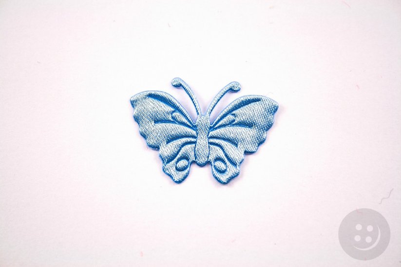 Našívací záplaty - Saténový motýl - více barevných variant - rozměr 2,5 cm x 3,5 cm