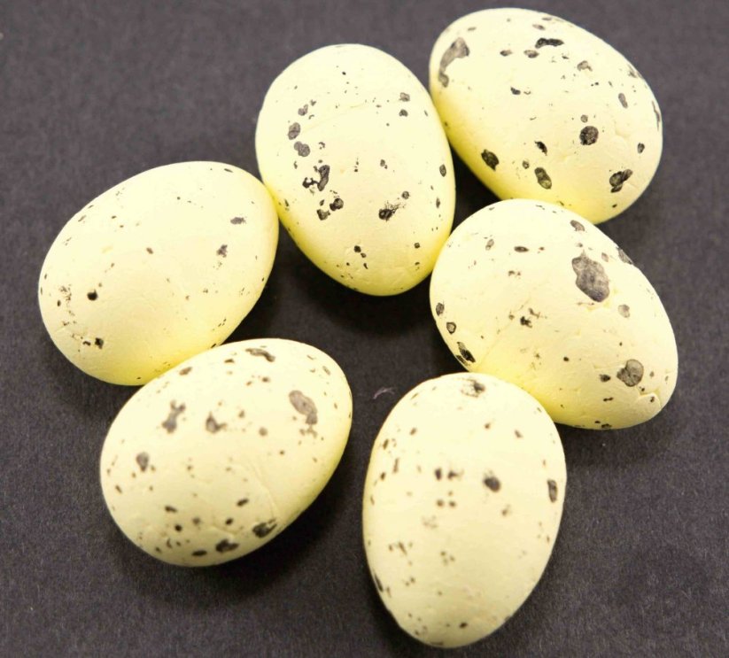 Malé prepeličie vajíčko - výška 2,5 cm - zelená, žltá, prírodná