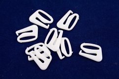 Sponka v tvare G - biela - prievlak 1,4 cm