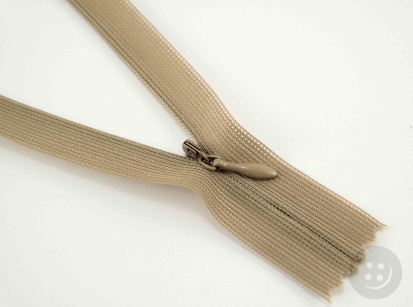 Nedělitelný skrytý zip (3mm) různé barvy - délka 18 cm - 60 cm