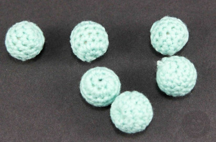 Crochet wooden pacifier bead - menthol- diameter 1.5 cm