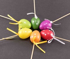 Malá velikonoční vajíčka s puntíky na špejli - délka 15 cm - červená, zelená, oranžová, žlutá, fialová