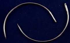 Jehly čalounické vel. 5 2ks 6 cm x 0,2 cm