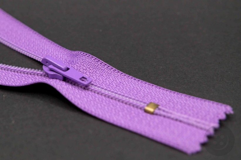Nedělitelný jemný plastový spirálový zip (velikost číslo 3) různé barvy - délka 12 cm - 60 cm