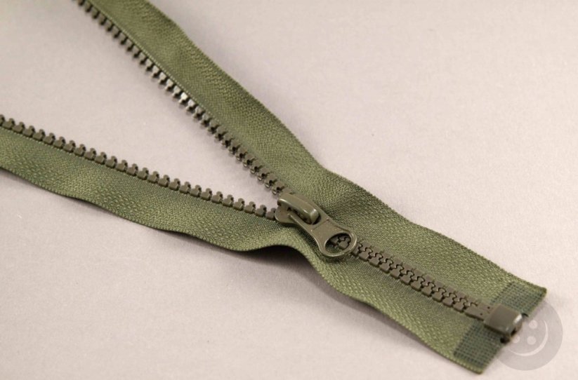 Dělitelný kostěný zip - délka (30 - 95 cm) - různé barvy