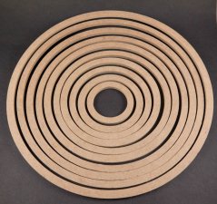 Holzkreis - Makramee - Innendurchmesser 5,5 cm - 31 cm / Außendurchmesser 7,5 cm - 33,5 cm