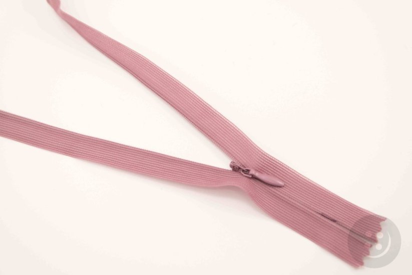 Nedělitelný skrytý zip (3mm) různé barvy - délka 18 cm - 60 cm