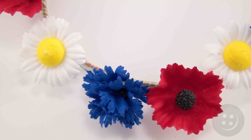 Dětský hodový věneček s kytičkami - rozměr 50 cm x 2,6 cm