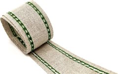 Ecrufarbenes Stickband mit grünem Streifen
