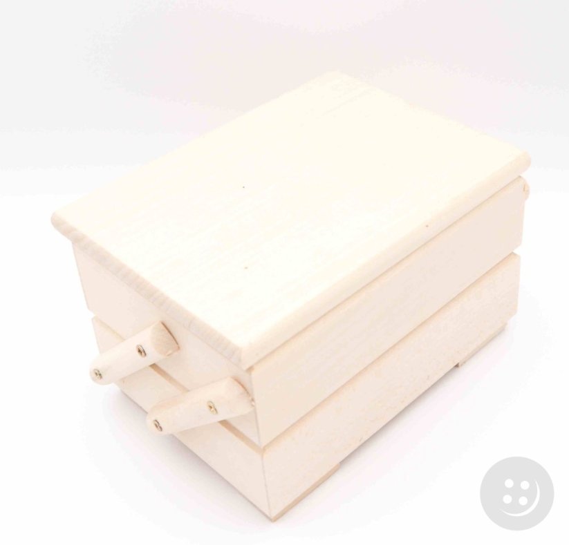 Přírodní rozkladácí krabice s potřebami na šití