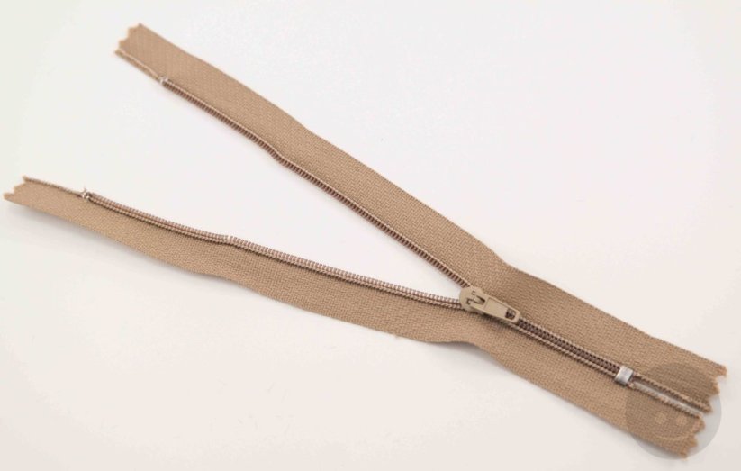 Nedělitelný jemný plastový spirálový zip (velikost číslo 3) různé barvy - délka 12 cm - 60 cm