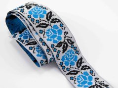 Festive ribbon - white with blue flowers and black leaves - width 2.5 cm