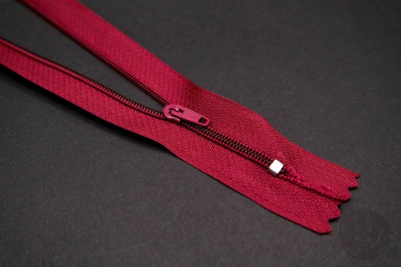 Nedělitelný jemný plastový spirálový zip (velikost číslo 3) různé barvy - délka 12 cm - 60 cm