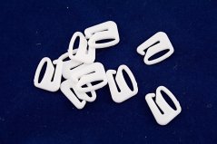 G shaped buckle - white - pulling hole width 1.1 cm