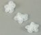 Našívací monofilová kytička s korálkami - bílá - průměr 3 cm