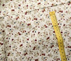 Bavlnené plátno - vínové kvietky na smotanovom podklade - šírka 140 cm