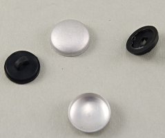 Gombík na potahovanie - priemer 1,5 cm - veľkosť 24 - čierny