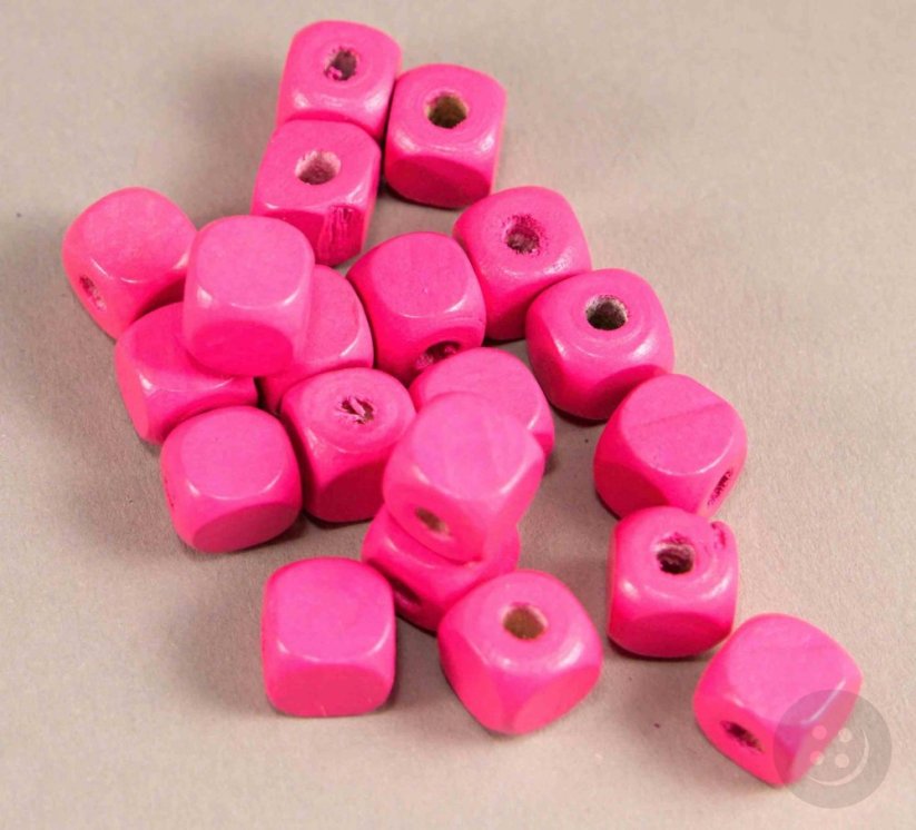 Drevená korálka kocka - ostro ružová - rozmer 1 cm x 1 cm x 1 cm