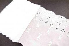 Madeira cotton lace - broken white - width 20 cm