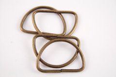 Polokrúžok - staro mosadzná - prievlak 4 cm