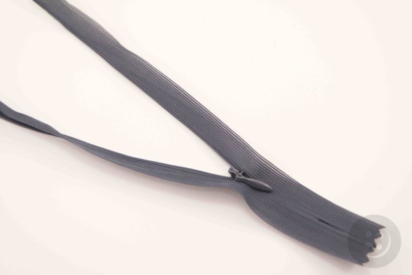 Nedělitelný skrytý zip (3mm) různé barvy - délka 18 cm - 60 cm